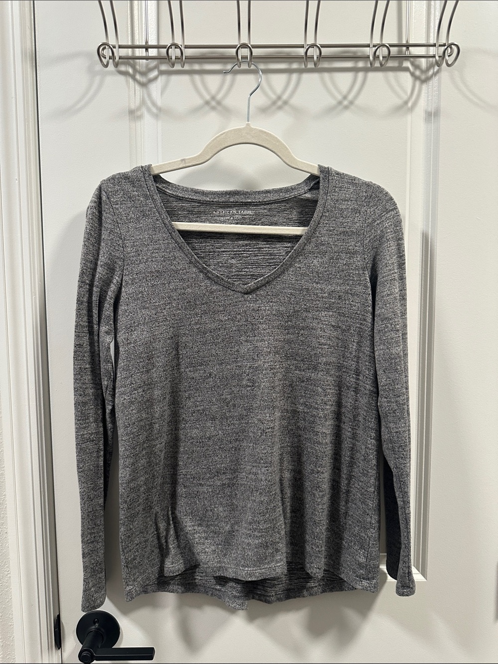 American Eagle V-Neck Long Sleeve Top - Gray